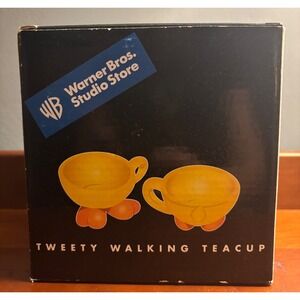 Warner Bros Studio Store Tweety Walking Teacup Yellow Ceramic Collectible 2000